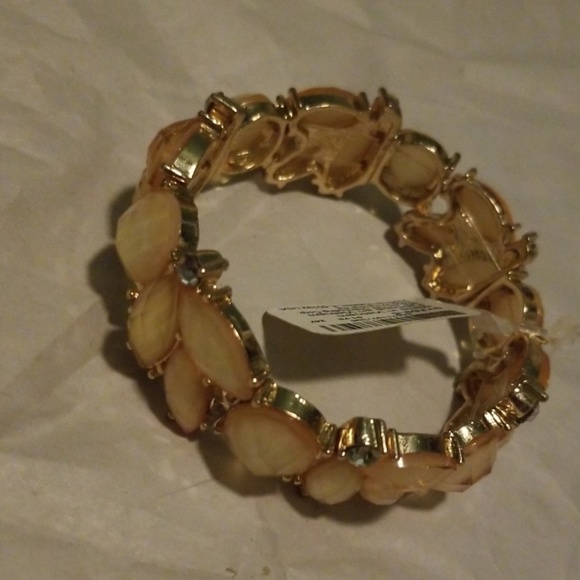 Two bracelets - Picture 4 of 5